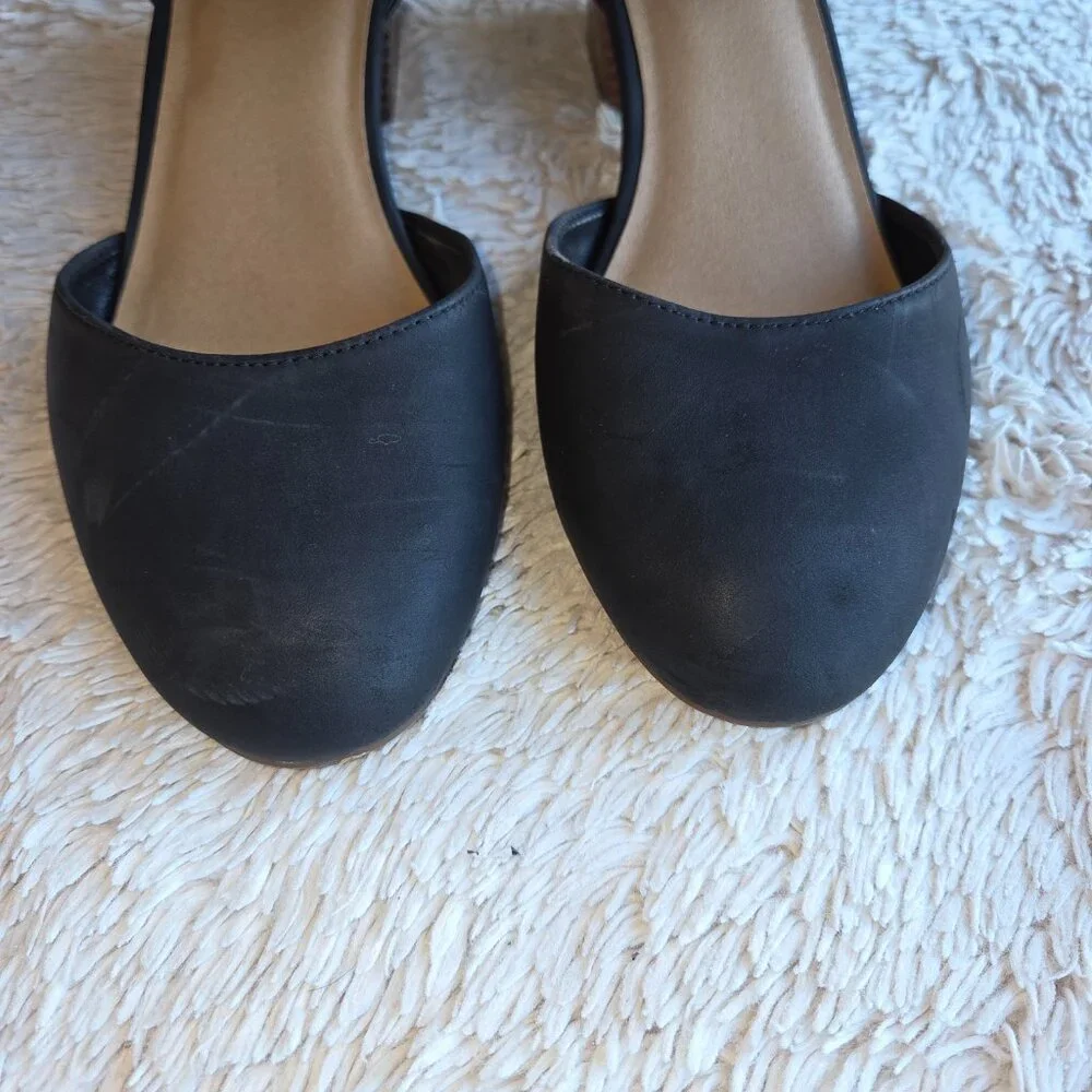 GB Girls Size 4 Black Accorde Cut Out Heeled Dress Shoes, NWT